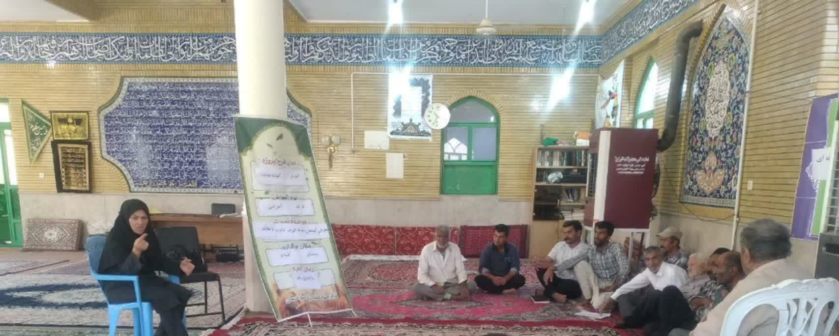 آموزش کشت گیاهان علوفه‌ای در تناوب با غلات با هدف افزایش بهره‌وری خاک در شهرکرد